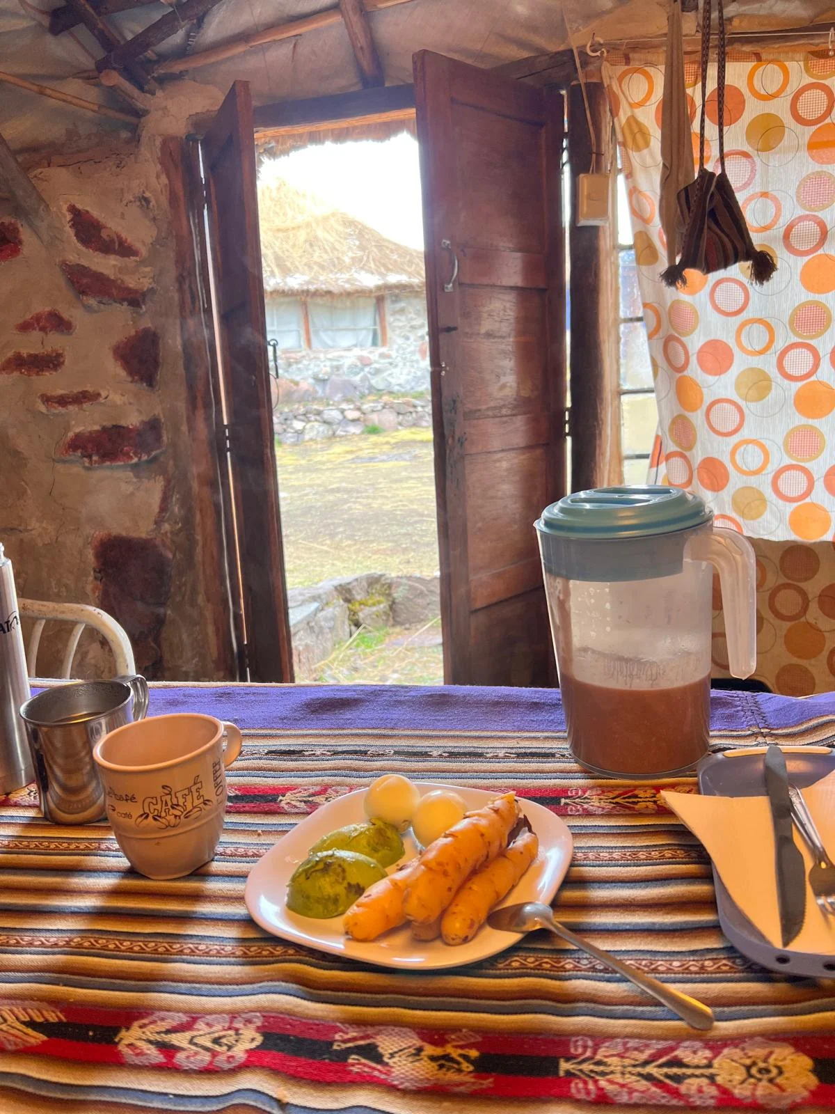 Desayuno caliente en Apu Ausangate Lodge